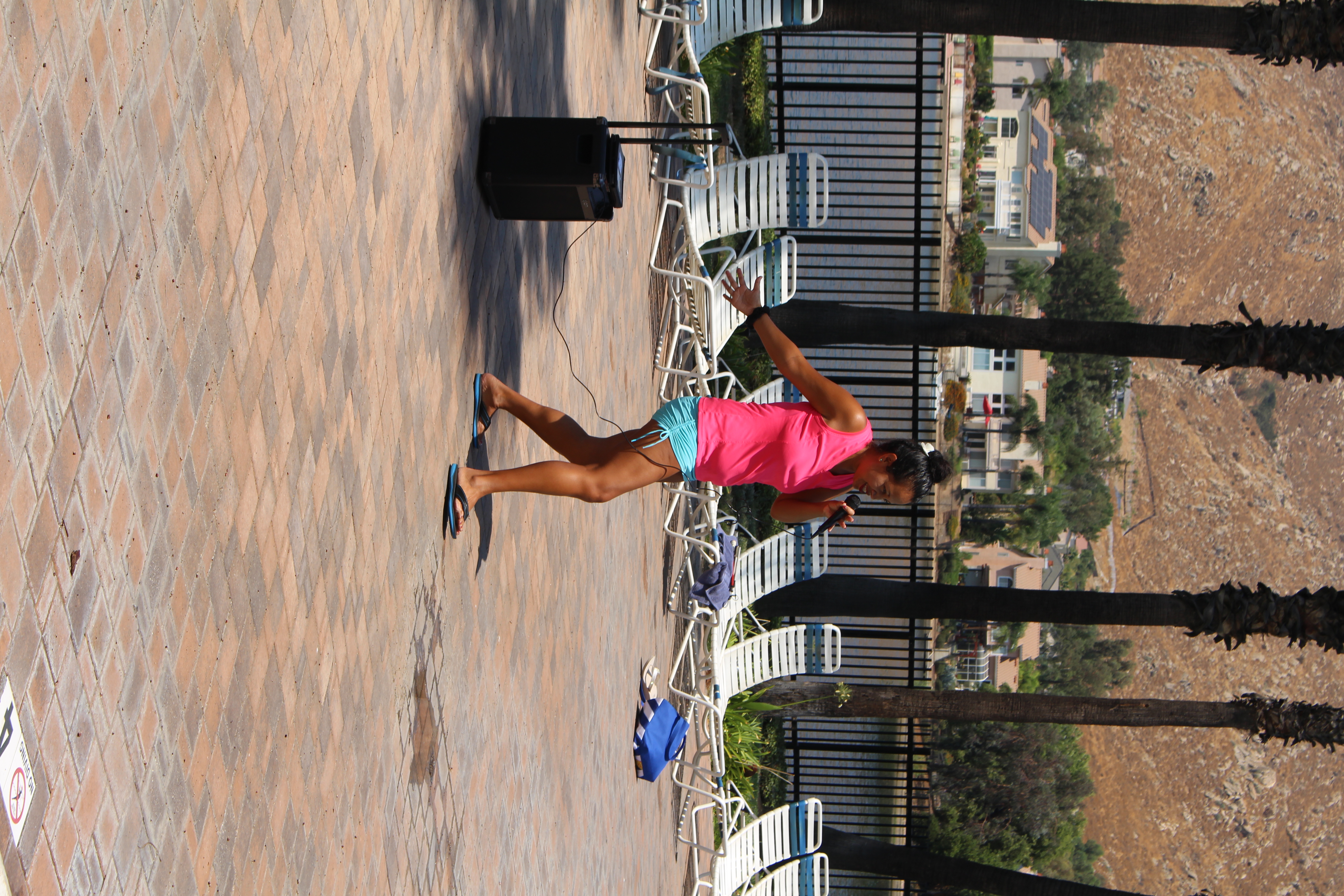 Laura, the leader of the aqua fit class that ended our triathlon